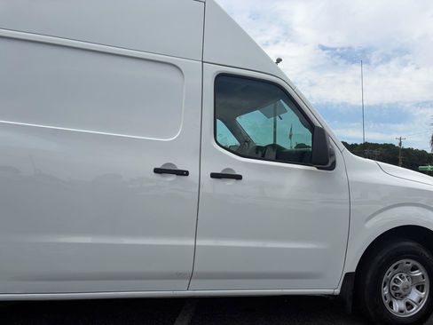 Used 2021 Nissan NV 2500 SV RWD image 27