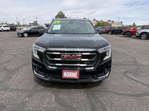 Used 2023 GMC Terrain AT4 image 4