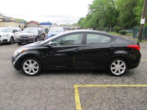 Used 2011 Hyundai Elantra Limited FWD image 9