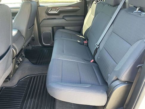 Used 2023 Chevrolet Silverado 1500 LT image 12