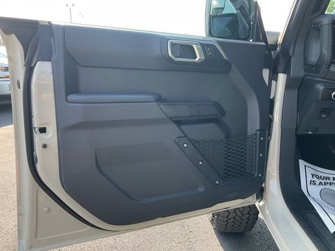 New 2026 Ford Bronco 4-Door w/ Sasquatch Package AWD/4WD image 17
