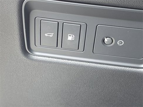 Used 2021 Land Rover Range Rover Sport HSE image 29