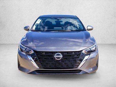 Used 2024 Nissan Sentra SV FWD image 2