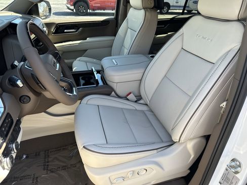 New 2026 GMC Yukon Denali w/ Denali Reserve Package image 22