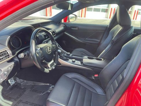 Used 2019 Lexus IS 300 F Sport w/ F Sport Package RWD image 18