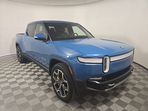 Used 2022 Rivian R1T Adventure AWD/4WD image 7
