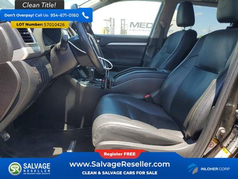Used 2019 Toyota Highlander XLE FWD image 9