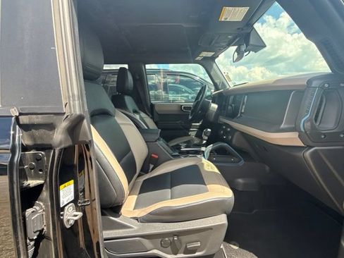 Used 2024 Ford Bronco Wildtrak AWD/4WD image 21