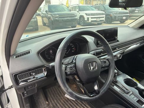 Used 2023 Honda Civic EX image 18