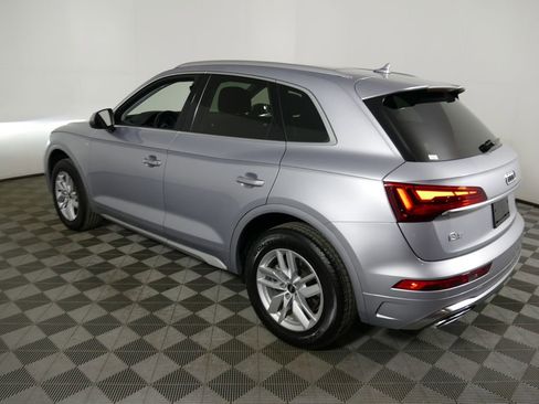 Used 2023 Audi Q5 2.0T Premium w/ Convenience Package AWD/4WD image 30