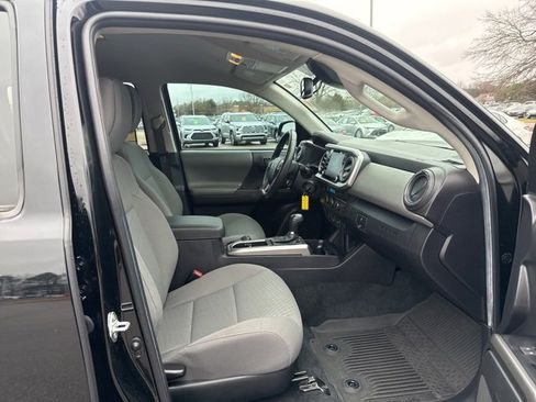 Used 2022 Toyota Tacoma SR5 image 17