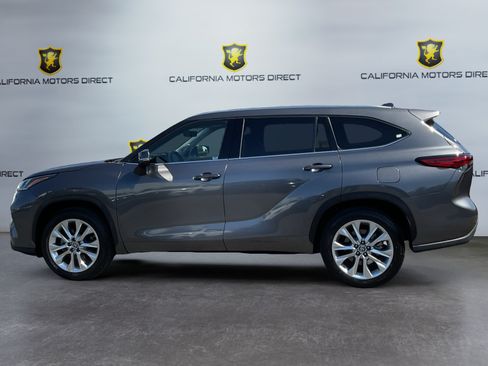 Used 2023 Toyota Highlander Limited FWD image 8