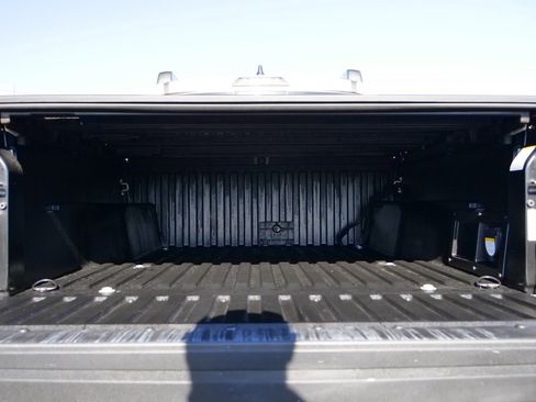 Used 2023 Toyota Tacoma TRD Off-Road image 40