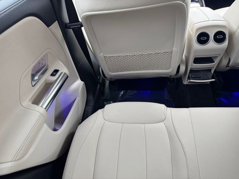 Certified 2021 Mercedes-Benz GLA 250 4MATIC image 21