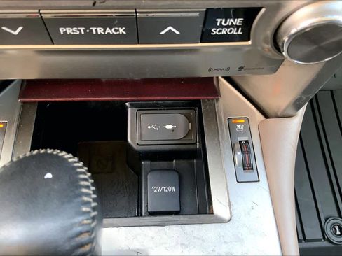 Used 2019 Lexus GX 460 Premium image 31