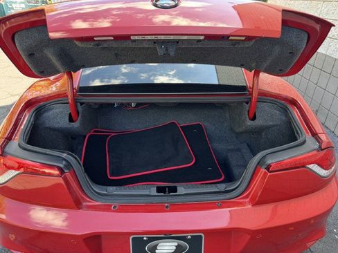 Used 2018 Karma Revero Luxury image 11