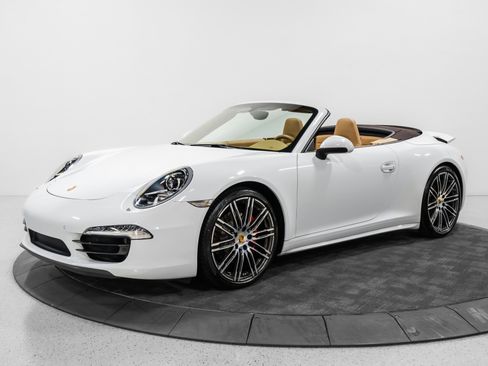 Used 2016 Porsche 911 Carrera 4S image 3