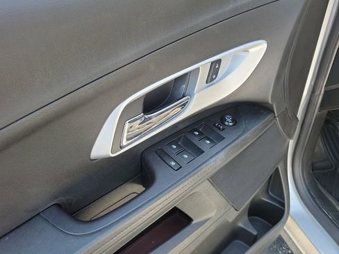 Used 2017 Chevrolet Equinox LT w/ Convenience Package FWD image 20