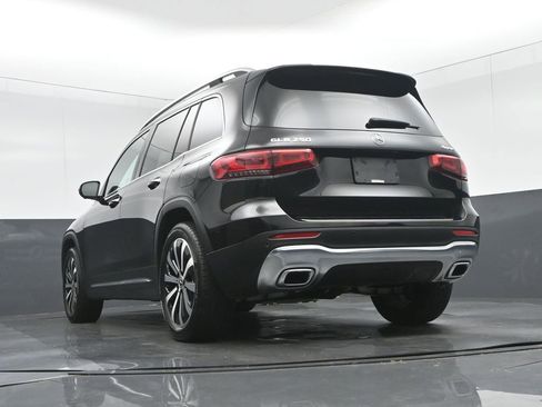 Used 2021 Mercedes-Benz GLB 250 4MATIC w/ Premium Package image 60