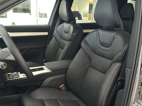 New 2026 Volvo EX90 Ultra AWD/4WD image 25