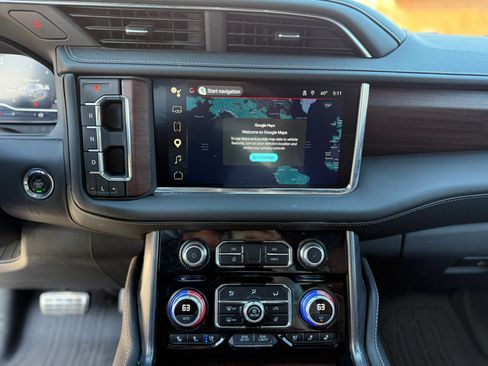 Used 2023 GMC Yukon Denali Ultimate w/ LPO, Floor Liner Package AWD/4WD image 26