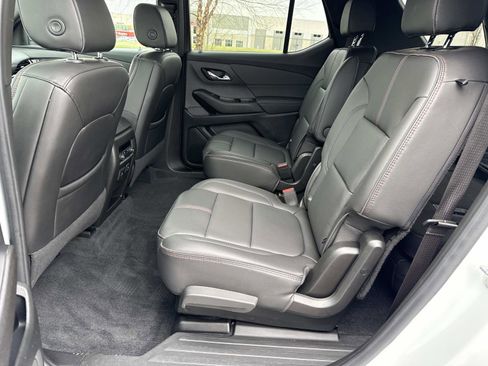 Used 2023 Chevrolet Traverse RS w/ LPO, Floor Liner Package image 22