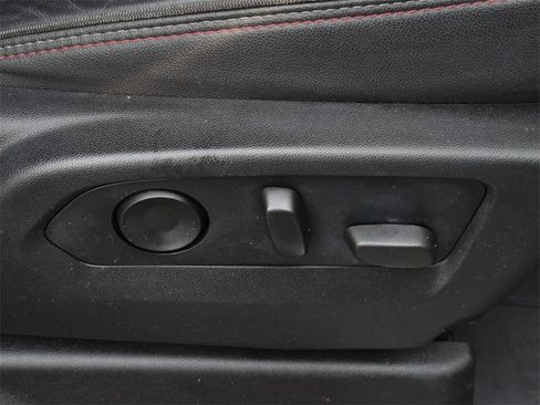 Used 2021 Chevrolet Tahoe RST w/ Luxury Package image 16