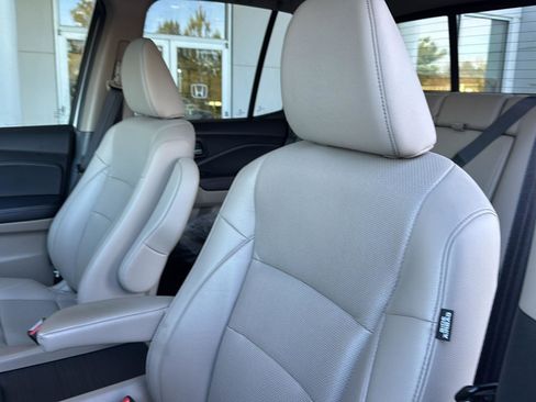 Used 2023 Honda Ridgeline RTL-E image 27