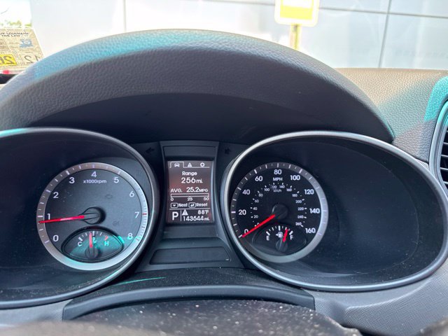 Used 2016 Hyundai Santa Fe Sport w/ Option Group 02 FWD image 29