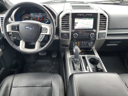 Used 2015 Ford F150 Lariat image 24