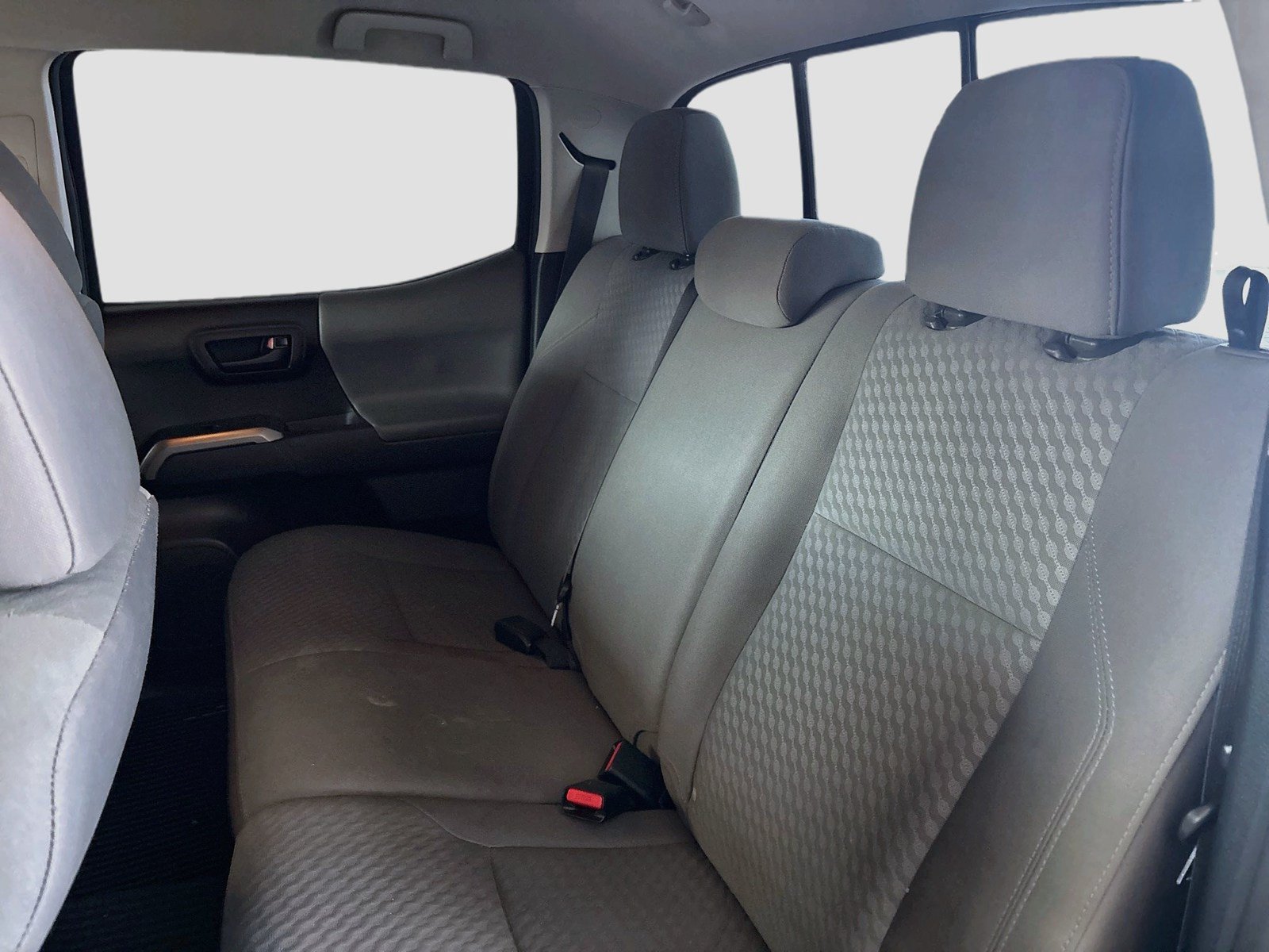 Used 2021 Toyota Tacoma SR5 RWD image 16