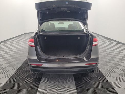 Used 2020 Ford Fusion SE FWD image 29