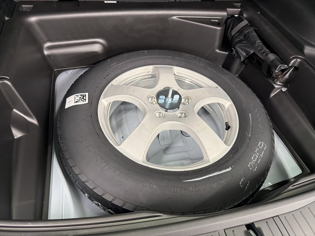 New 2026 Jeep Grand Cherokee Altitude AWD/4WD image 9