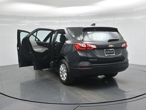 Used 2019 Chevrolet Equinox LS image 34