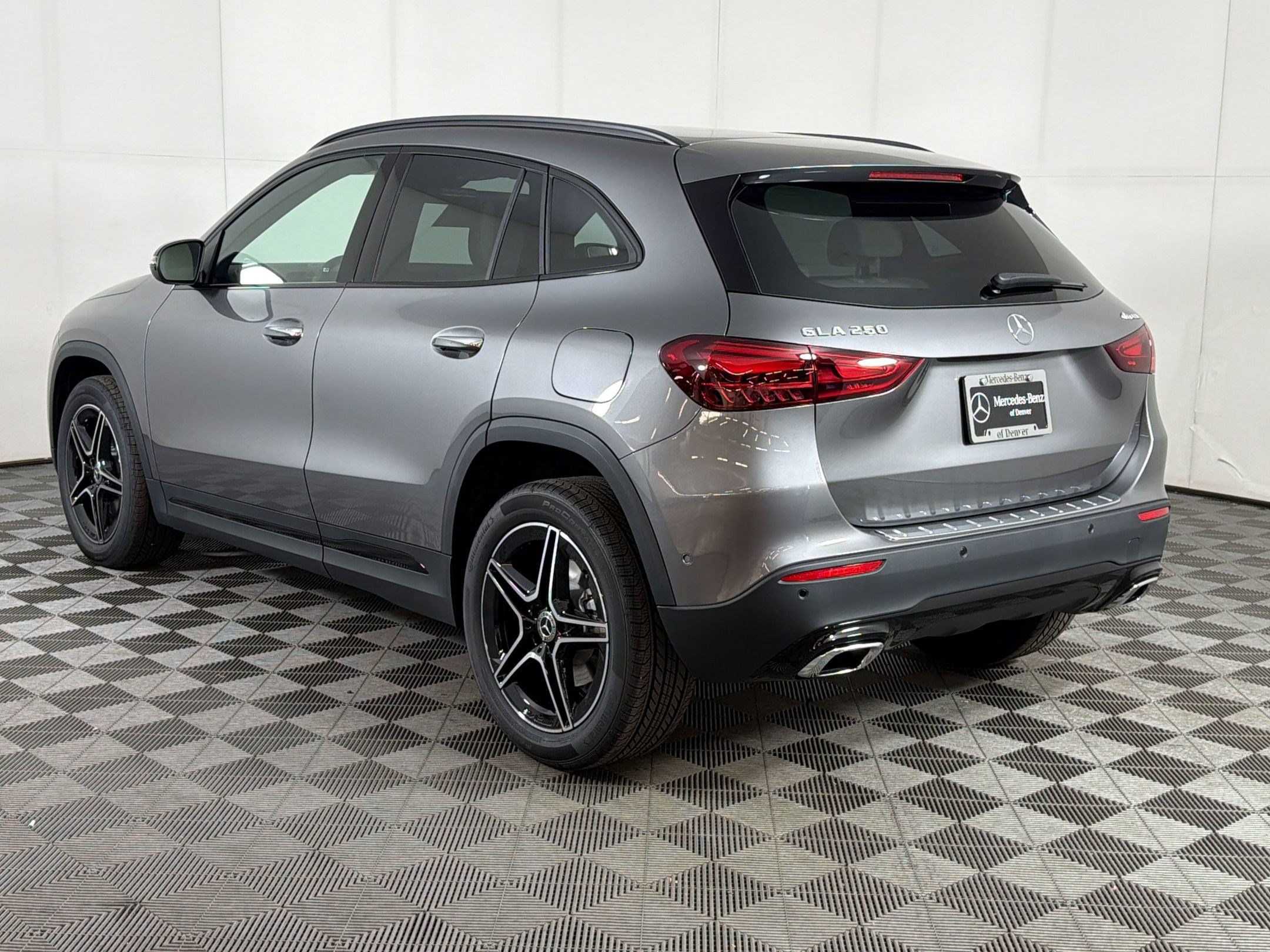 Used 2026 Mercedes-Benz GLA 250 4MATIC image 3