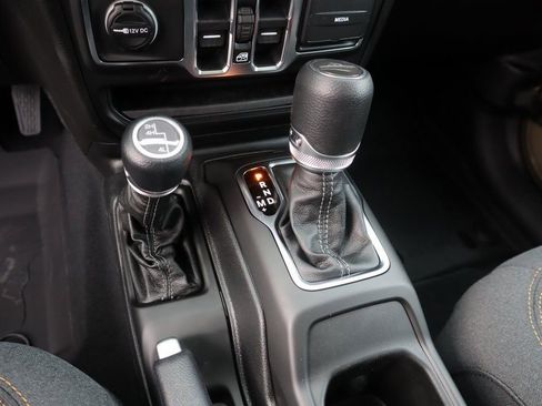 New 2026 Jeep Gladiator Sport image 7