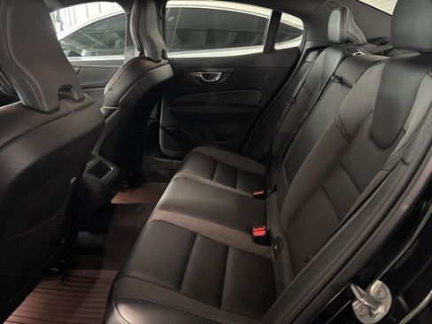 Used 2024 Volvo S60 B5 Plus w/ Climate Package image 10