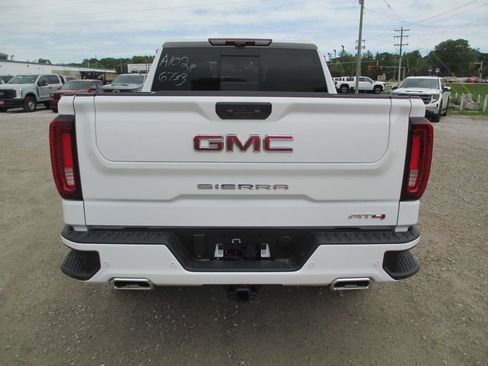 New 2026 GMC Sierra 1500 AT4 w/ AT4 Premium Package AWD/4WD image 5