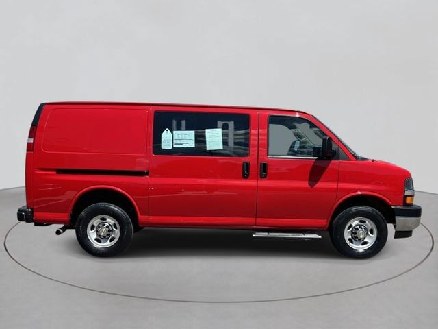 Used 2024 Chevrolet Express 2500 w/ Driver Convenience Package RWD image 5