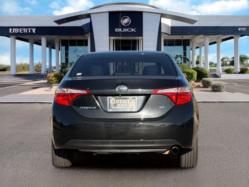 Used 2016 Toyota Corolla LE FWD image 9