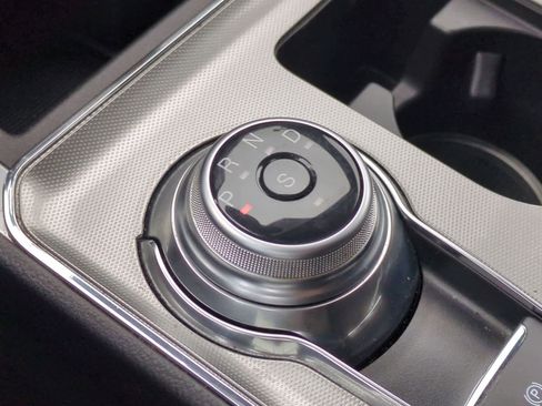 Used 2023 Ford Edge ST image 30