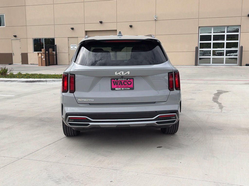 Used 2023 Kia Sorento EX FWD image 10