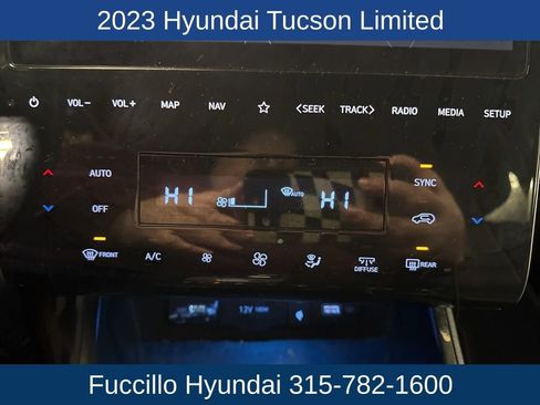 Used 2023 Hyundai Tucson Limited AWD/4WD image 24