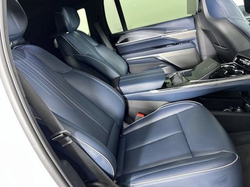 Certified 2025 Cadillac Escalade IQ Sport 2 AWD/4WD image 27