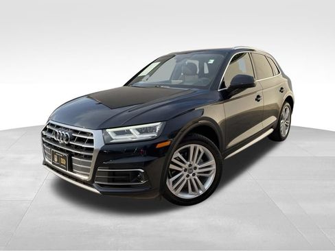 Used 2020 Audi Q5 Prestige AWD/4WD image 1