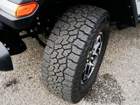 Used 2024 Jeep Gladiator Rubicon w/ Convenience Group image 44