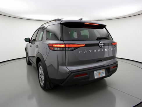 Used 2025 Nissan Pathfinder SV FWD image 6