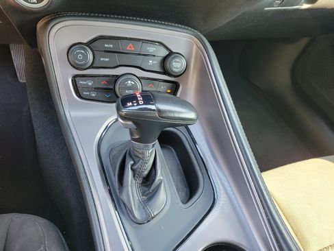 Used 2023 Dodge Challenger SXT RWD image 20