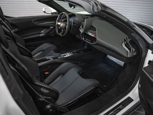 Used 2023 Ferrari SF90 Spider AWD/4WD image 39