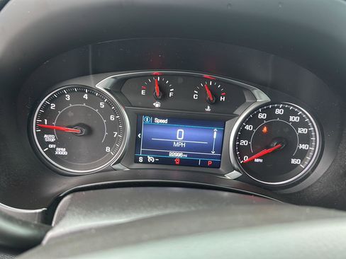 Used 2024 GMC Terrain SLE w/ Driver Convenience Package image 30